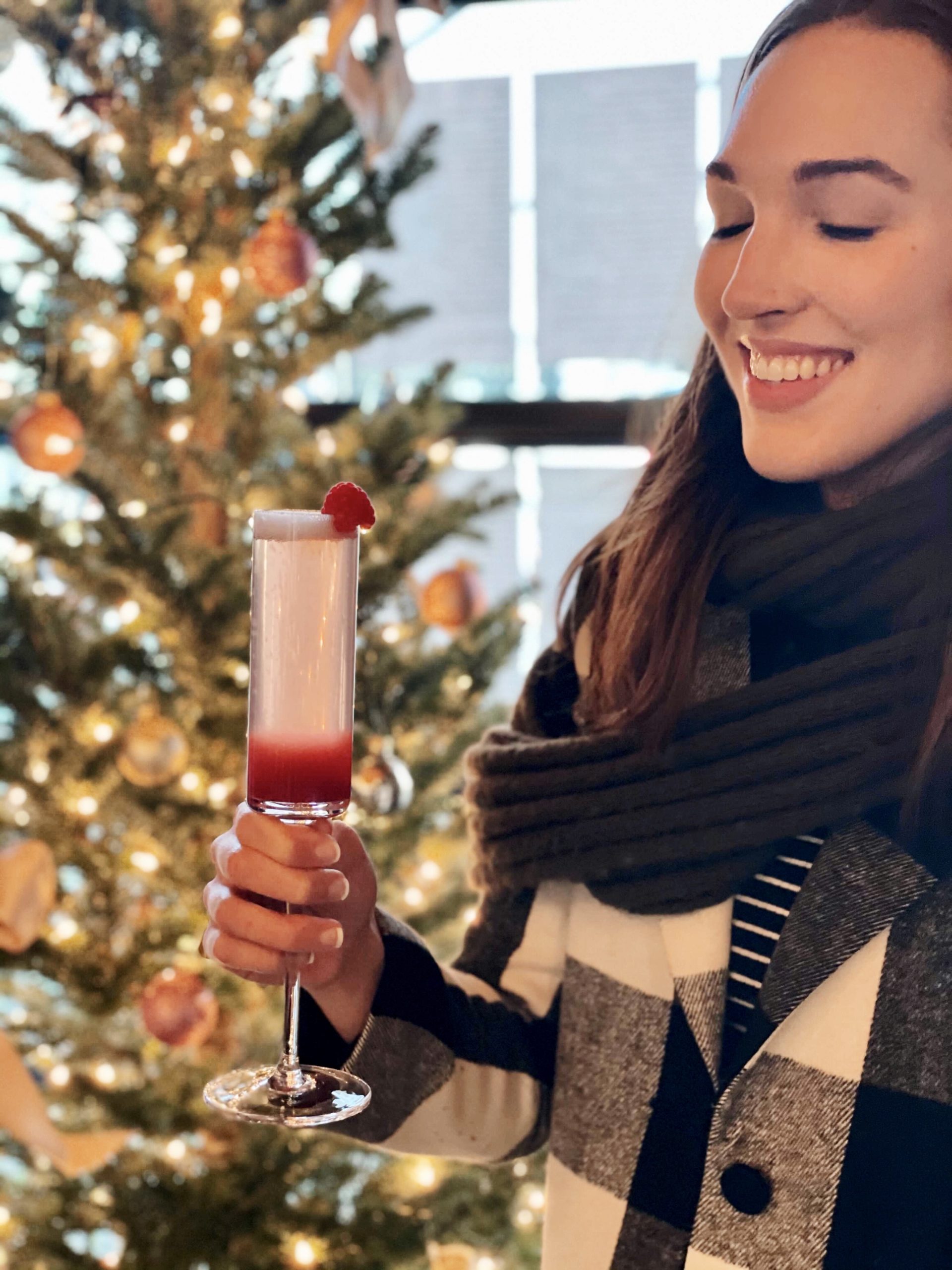 Support Female Winemakers this Holiday Season Gift a “Women, Wine